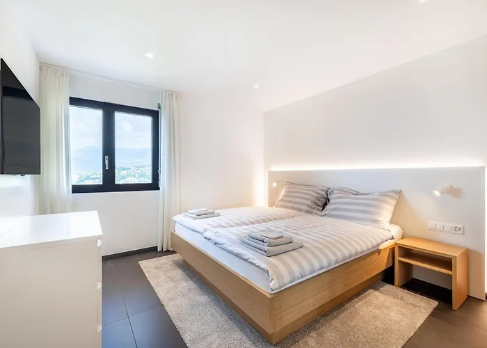 Girandola With Private, Heated Pool * Lugano