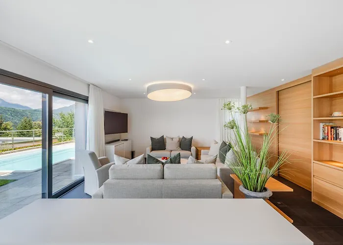 Girandola With Private, Heated Pool Lugano