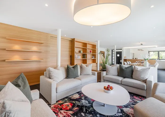 Villa Girandola With Private, Heated Pool Lugano