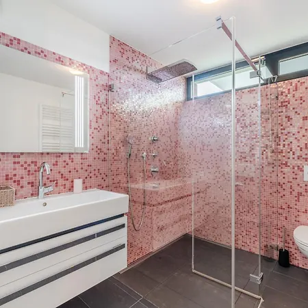 Villa Girandola With Private, Heated Pool