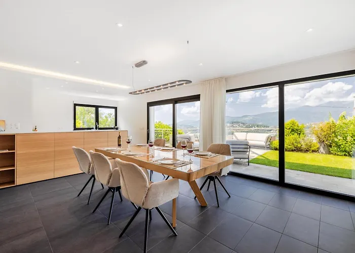 וילה Girandola With Private, Heated Pool לוגאנו